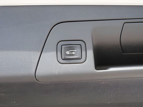 Used 2023 Buick Envision Preferred AWD/4WD image 11
