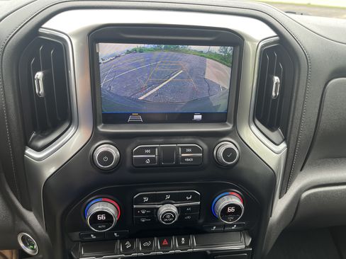 Used 2021 Chevrolet Silverado 1500 LT Trail Boss w/ Bed Protection Package AWD/4WD image 25