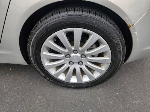 Used 2011 Buick Regal CXL image 20