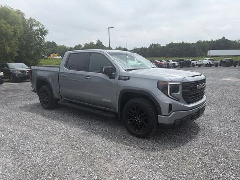 Used 2024 GMC Sierra 1500 Elevation w/ Elevation Premium Package AWD/4WD image 16