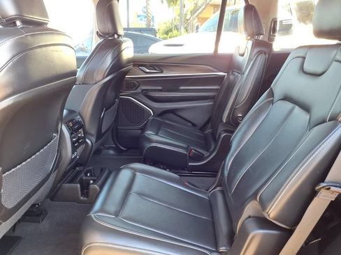 Used 2021 Jeep Grand Cherokee L Limited RWD image 23
