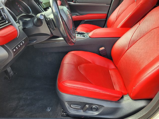 Used 2022 Toyota Camry XSE w/ Navigation Package FWD image 10