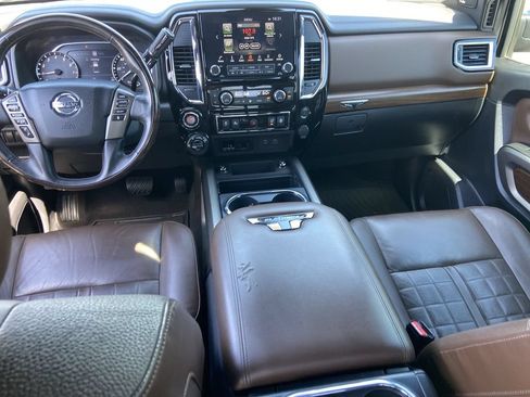 Used 2021 Nissan Titan Platinum Reserve w/ Moonroof Package AWD/4WD image 17
