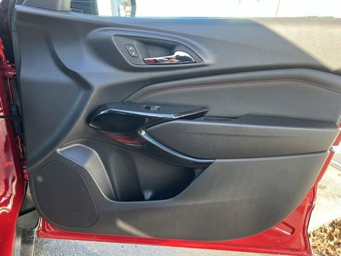 New 2026 Chevrolet Trax RS w/ Sunroof Package image 25