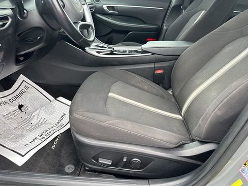 Used 2022 Hyundai Sonata SEL w/ Convenience Package image 10