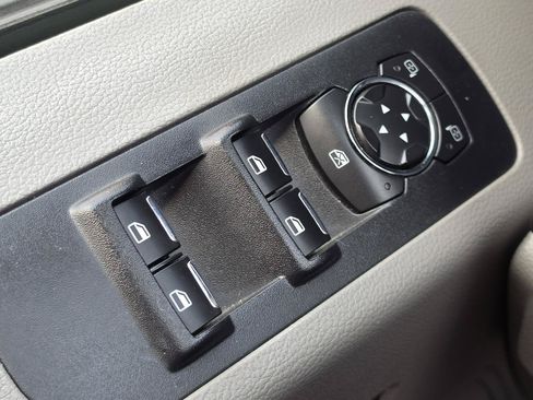 Used 2015 Ford F150 XLT RWD image 15
