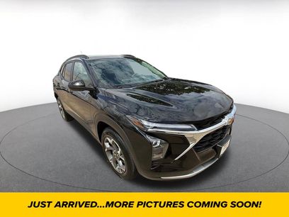 Used 2025 Chevrolet Trax LT