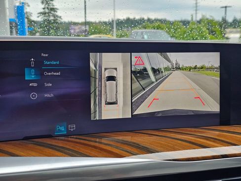 Certified 2025 Cadillac Escalade Sport Platinum AWD/4WD image 34