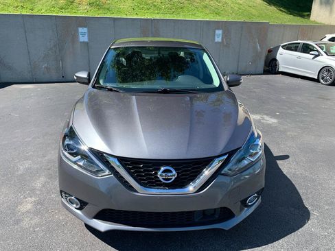 Used 2019 Nissan Sentra SR FWD image 7