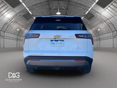 Used 2025 Chevrolet Equinox LT AWD/4WD image 4