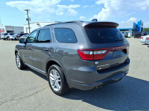 Used 2024 Dodge Durango GT AWD/4WD image 3