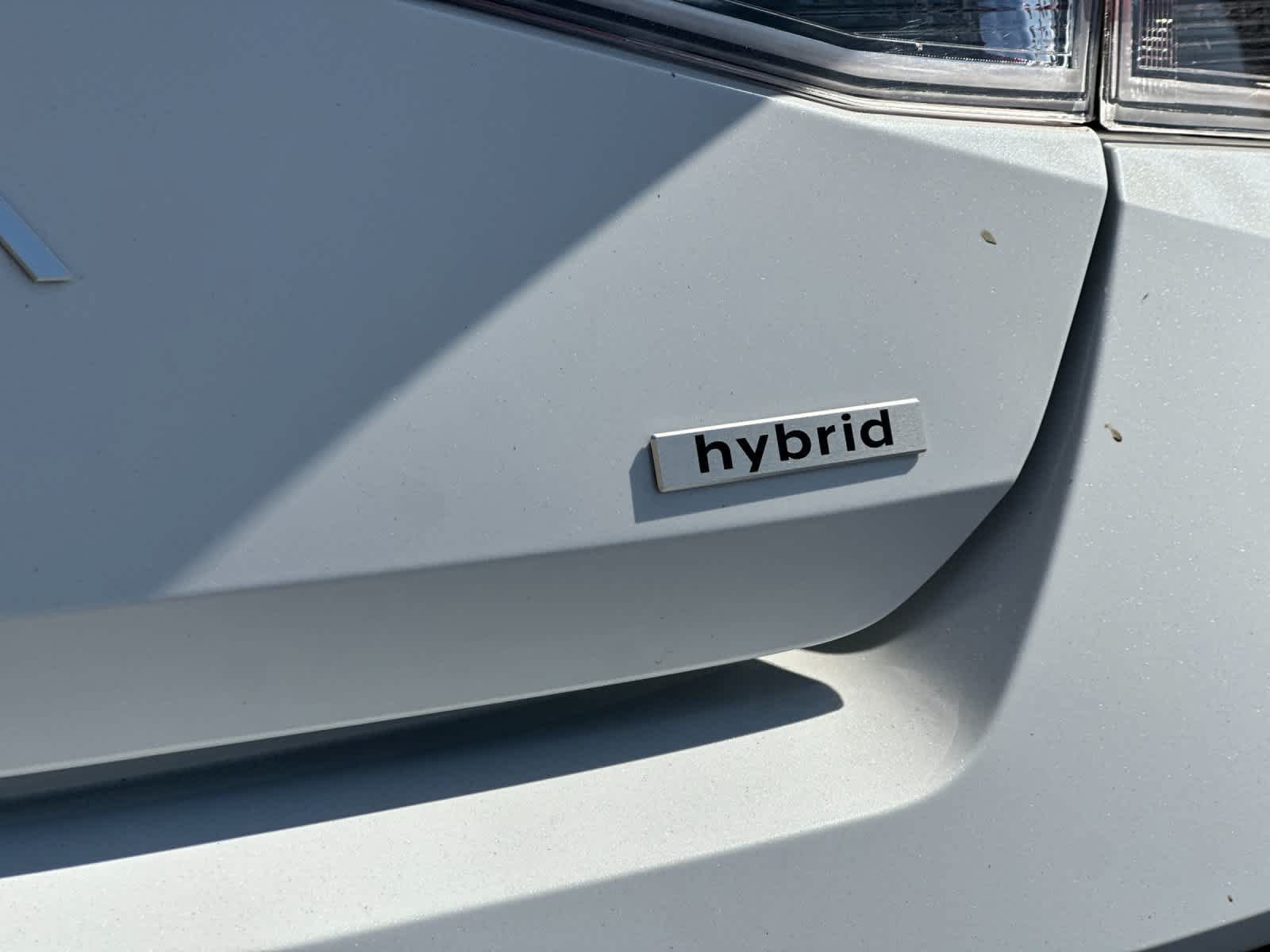 Certified 2025 Hyundai Elantra Limited FWD image 28
