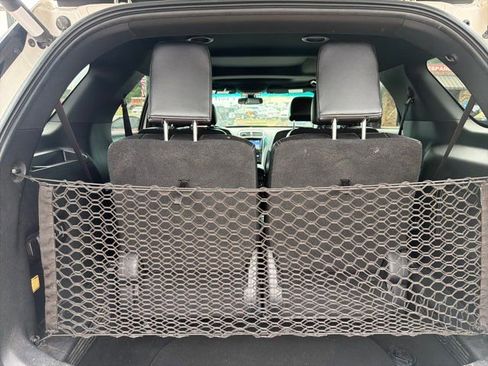 Used 2017 Ford Explorer Limited w/ Equipment Group 301A AWD/4WD image 13