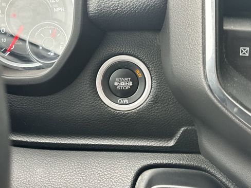 Used 2024 RAM 1500 Laramie image 24