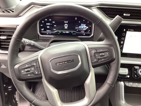 Used 2024 GMC Sierra 3500 Denali w/ Denali Reserve Package AWD/4WD image 15