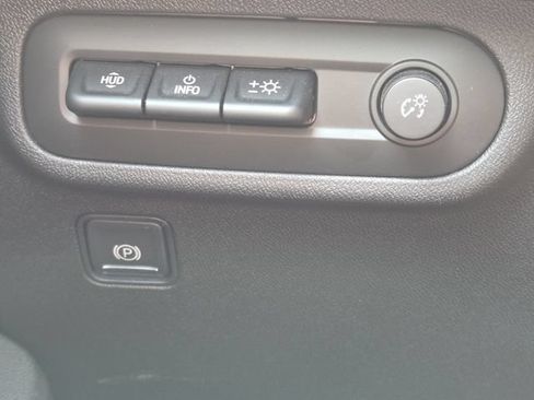 Used 2022 GMC Terrain AT4 w/ Infotainment Package II AWD/4WD image 15