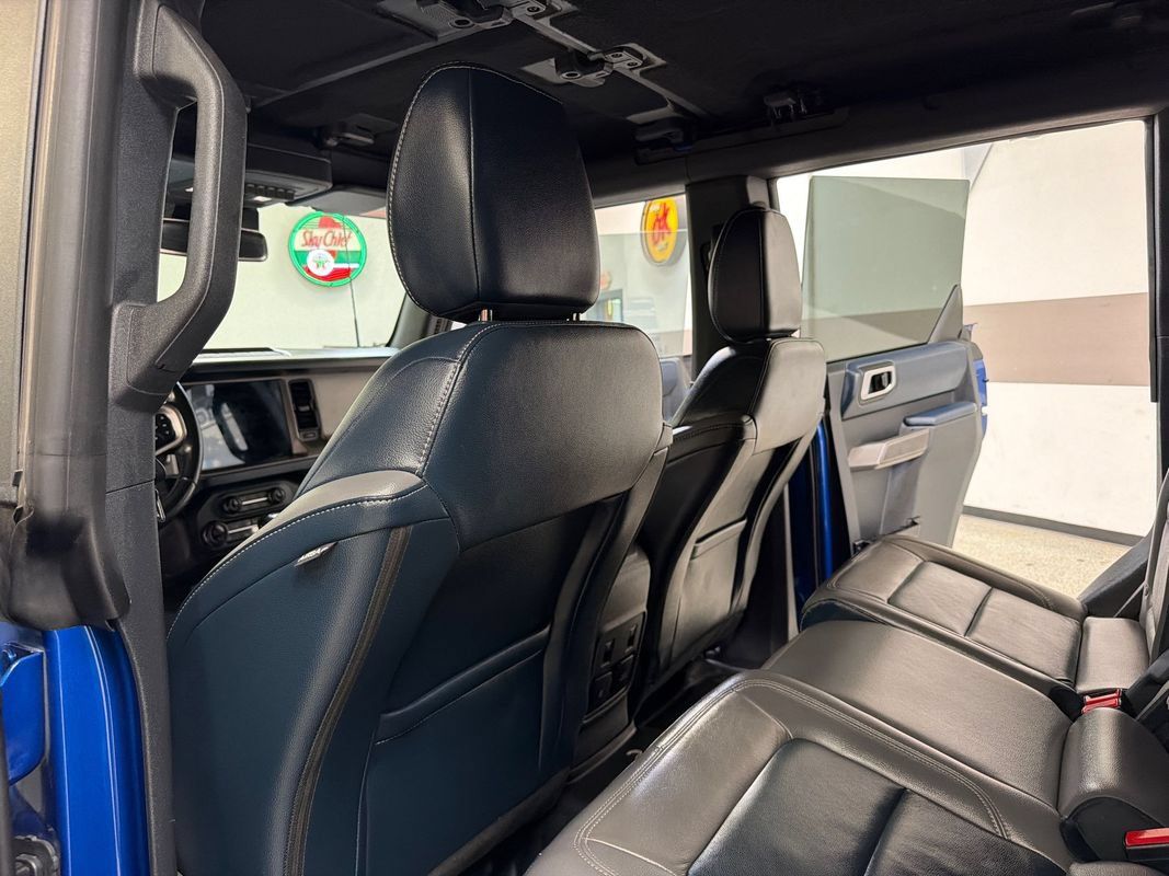 Used 2021 Ford Bronco First Edition AWD/4WD image 35