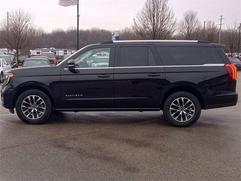 Certified 2025 Ford Expedition Max Platinum image 2