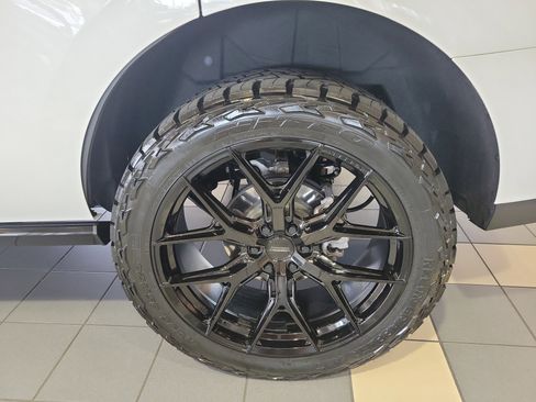 New 2025 Ford Expedition Platinum w/ Platinum Ultimate Package image 10