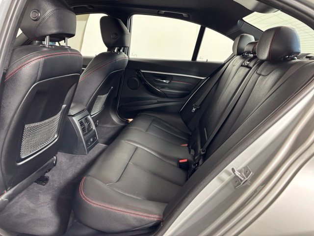 Used 2017 BMW 330i xDrive Sedan AWD/4WD image 19