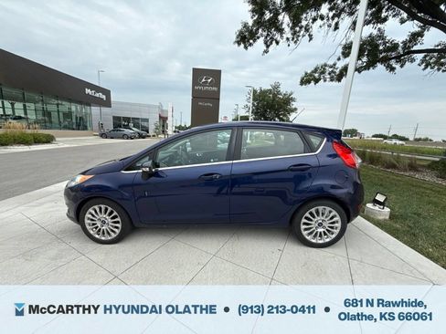 Used 2016 Ford Fiesta Titanium FWD image 4