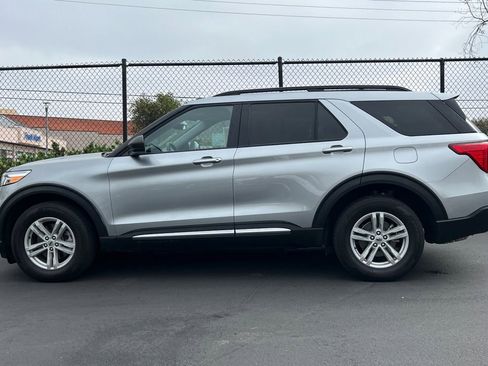 Certified 2024 Ford Explorer XLT w/ Equipment Group 202A image 9