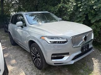 Used 2025 Volvo XC90 T8 Plus w/ Protection Package Premier AWD/4WD video 1