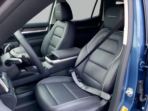 New 2026 GMC Terrain Denali AWD/4WD image 9