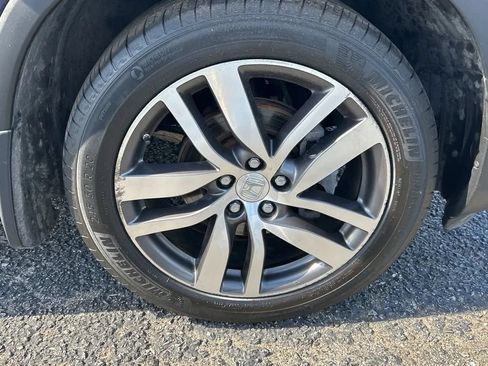 Used 2017 Honda Pilot Touring image 18