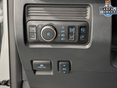 Used 2025 Ford F250 4x4 Crew Cab Super Duty image 24
