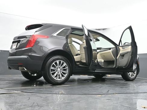 Used 2018 Cadillac XT5 Luxury w/ Driver Awareness Package image 69
