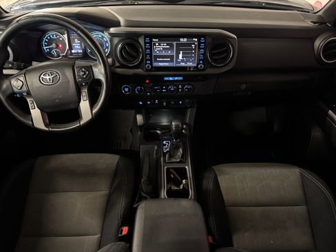 Used 2021 Toyota Tacoma TRD Off-Road image 20