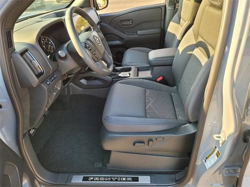 New 2026 Nissan Frontier SV w/ SV Convenience Package image 10