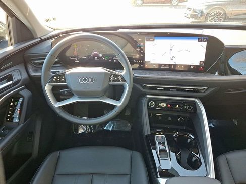 Certified 2025 Audi Q5 Premium Plus AWD/4WD image 12