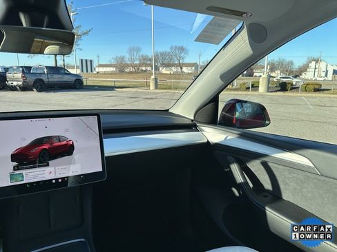 Used 2023 Tesla Model Y Performance image 50