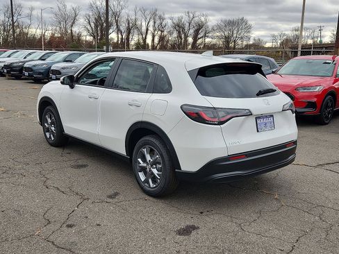 New 2026 Honda HR-V LX image 3