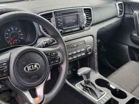 Used 2019 Kia Sportage LX image 10