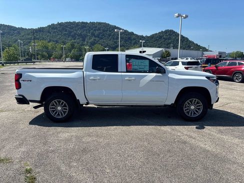 New 2026 Chevrolet Colorado LT w/ LT Convenience Package AWD/4WD image 6