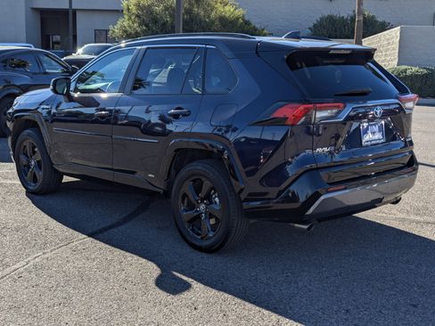 Used 2020 Toyota RAV4 XSE image 4