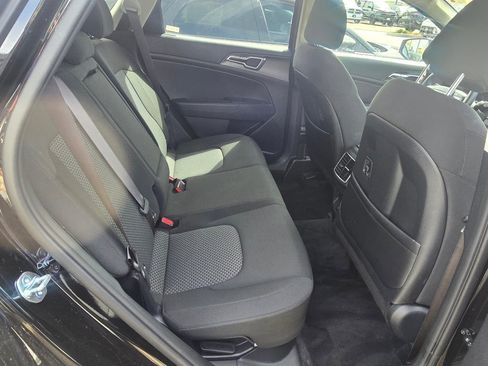 Used 2026 Kia Sportage S image 9