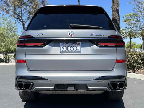 Used 2023 BMW X7 M60i image 29