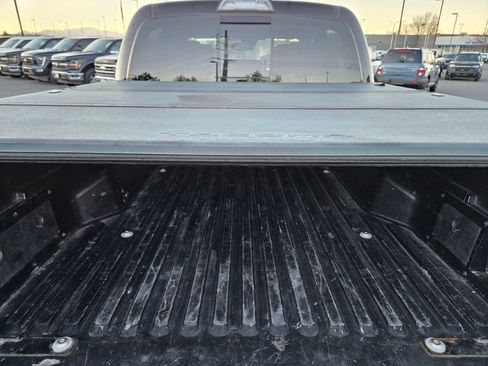 Used 2018 Toyota Tacoma TRD Off-Road w/ Technology Package image 30