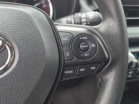 Used 2025 Toyota RAV4 XLE w/ Convenience Package AWD/4WD image 26