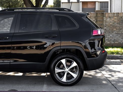 Used 2022 Jeep Cherokee Limited image 22