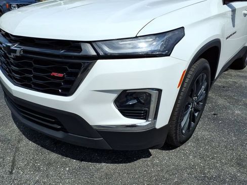 Used 2023 Chevrolet Traverse RS FWD image 42