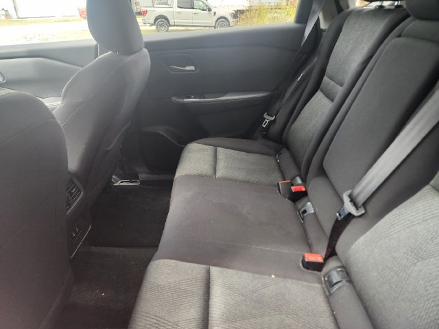 Used 2025 Nissan Rogue SV AWD/4WD image 9