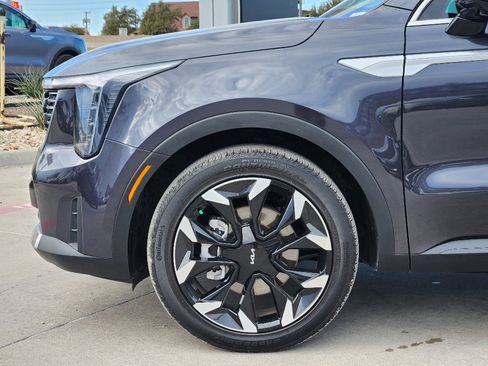 New 2025 Kia Sorento EX w/ Panoramic Sunroof Package image 5