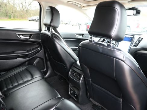 Used 2022 Ford Edge SEL w/ Convenience Package image 22