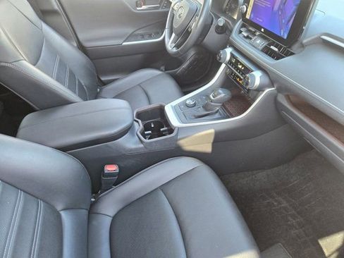 Used 2023 Toyota RAV4 Limited AWD/4WD image 15