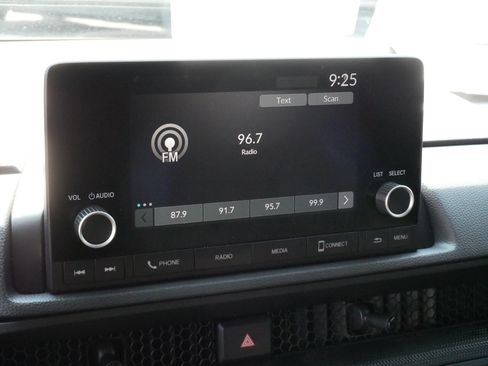 Used 2025 Honda CR-V LX image 22